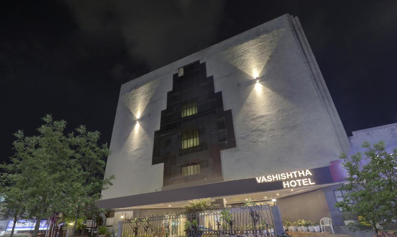Itsy By Treebo - Vashistha Hotell Hyderabad Eksteriør bilde