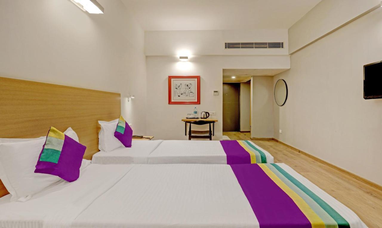 Itsy By Treebo - Vashistha Hotell Hyderabad Eksteriør bilde